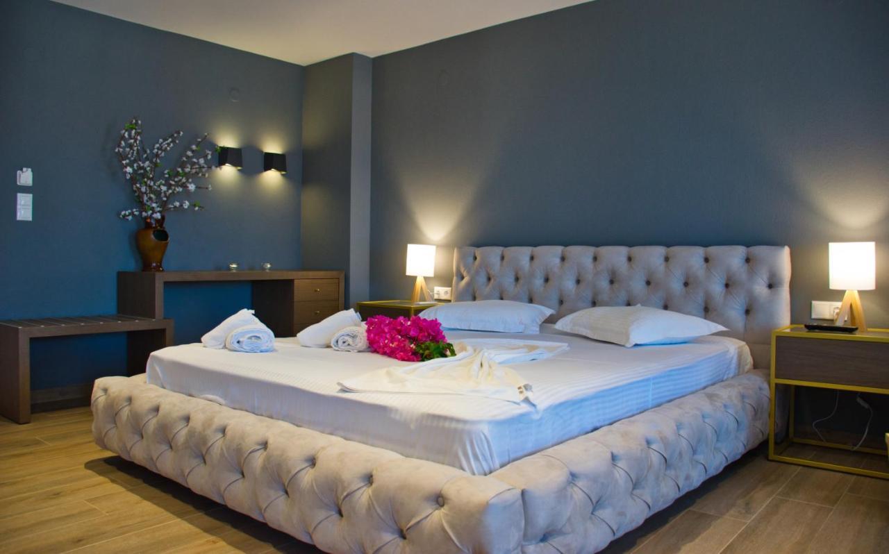 Hotel Viky Sarti Buitenkant foto