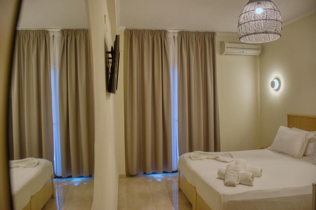 Hotel Viky Sarti Buitenkant foto
