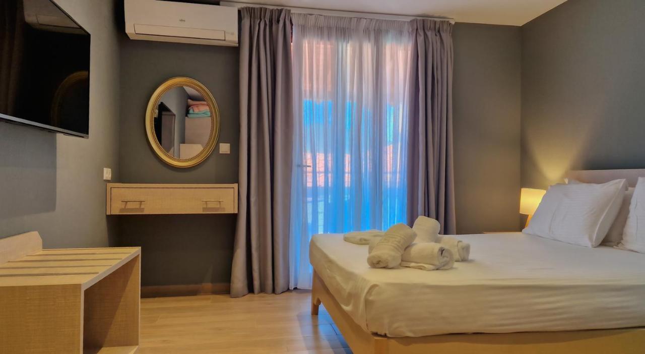 Hotel Viky Sarti Buitenkant foto