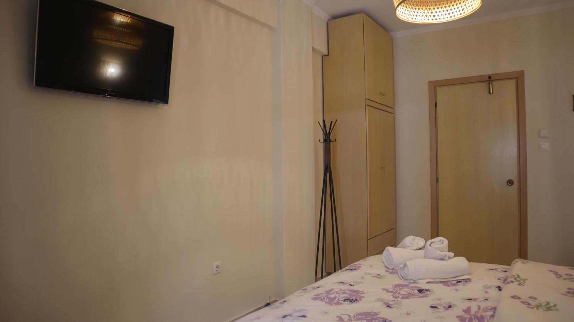 Hotel Viky Sarti Buitenkant foto